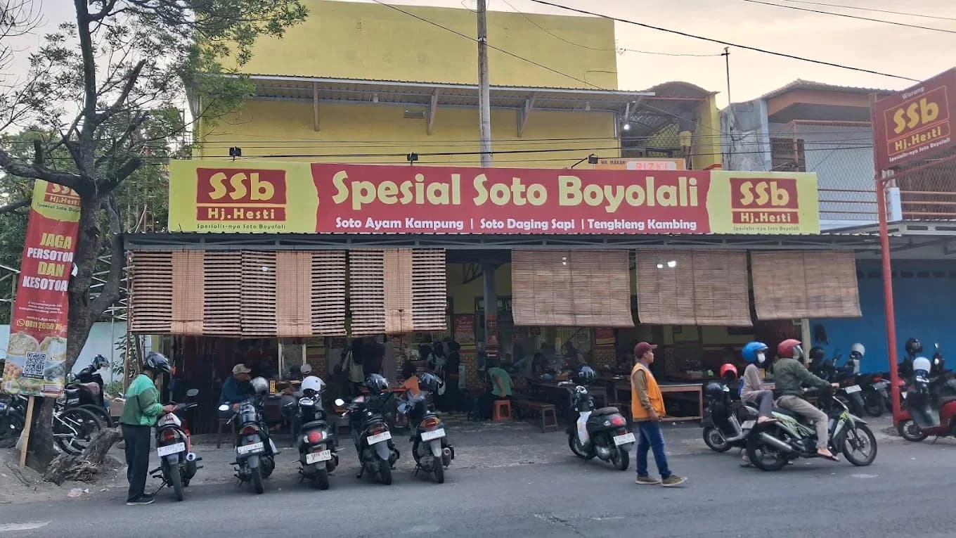 Rumah Makan Halal Keluarga di Pemalang: Soto hingga Ayam Goreng